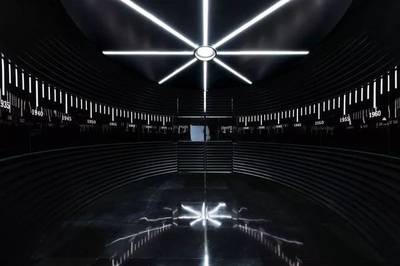 峻佳設(shè)計(jì) 打造全國首個(gè)超感官城市展廳，開啟沉浸式多媒體打卡新紀(jì)元